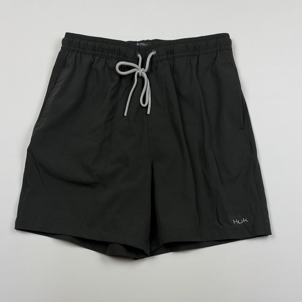 Huk Charcoal Gray Drawstring Shorts Men’s Small!